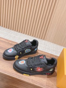 24.5cm EUR(39) US(8.5) UK(6.5)