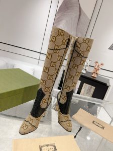 22.5cm EUR(35) US(5) UK(3)
